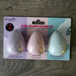 **FREE w/purchase over $15** Blending Sponge Set